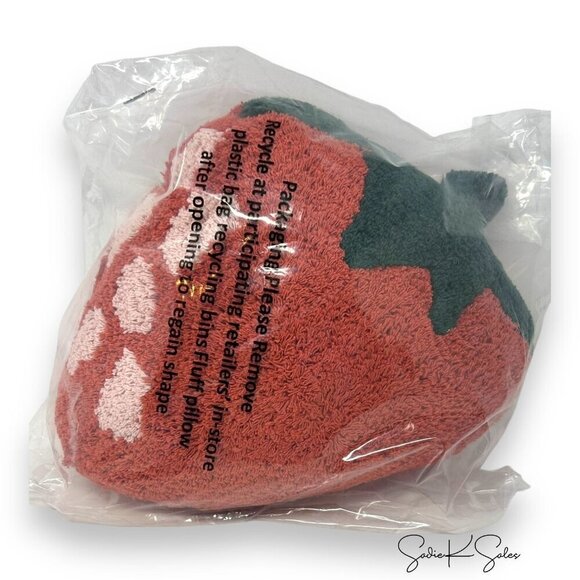 Target Room Essentials Strawberry Tufted Woven Heart Shaped Throw Pillow - Picture 6 of 11